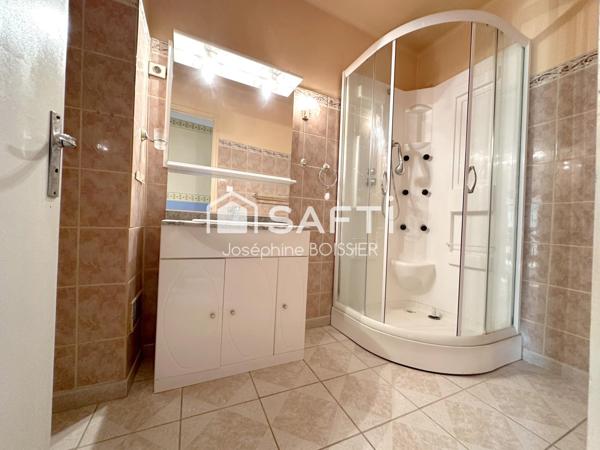 A VISITER SUR SORGUES (84)  - MAGNIFIQUE MAISON DE VILLE DE 117 M²  ENV.