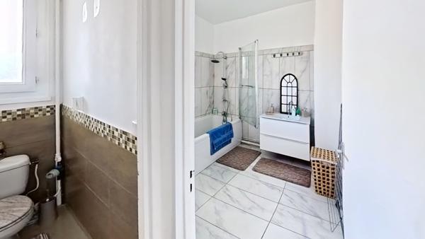 À Saint-Fargeau-Ponthierry – Appartement 4 pièces – Dernier étage avec grand balcon, cave et parking