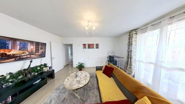 À Saint-Fargeau-Ponthierry – Appartement 4 pièces – Dernier étage avec grand balcon, cave et parking