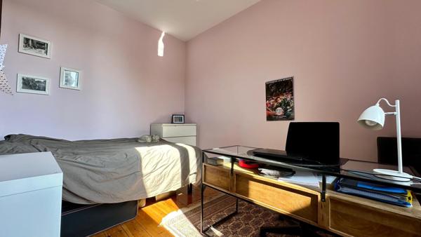 Maison de ville pleine de charme – 3 chambres / possible 4 – Jardin exposé sud-ouest