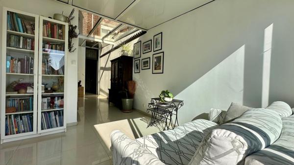 Maison de ville pleine de charme – 3 chambres / possible 4 – Jardin exposé sud-ouest