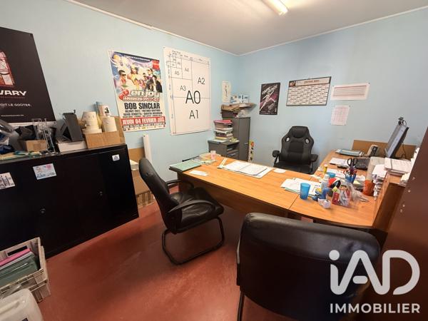 Murs commerciaux  à vendre 806 m² Auneuil