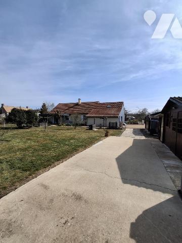 MAISON A VENDRE A MEZERAY