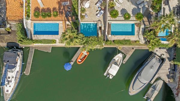 Vente Villa de luxe Port Grimaud 5 Pièces 77 m²