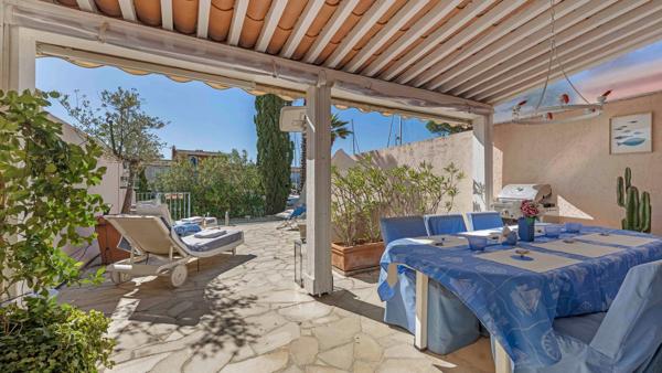 Vente Villa de luxe Port Grimaud 5 Pièces 77 m²