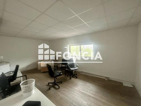 À vendre Local commercial 313 m² - Saint-jean-d'illac 33127
