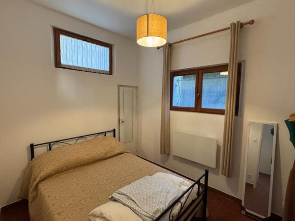 Maison Vence  2 logements 5 pièce(s) 95 m2 pouvant être réunis