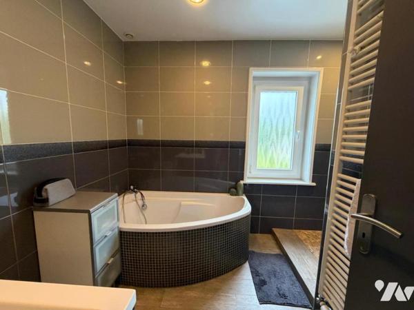 Vente Maison semi individuelle 4 chambres + jardin + Garage