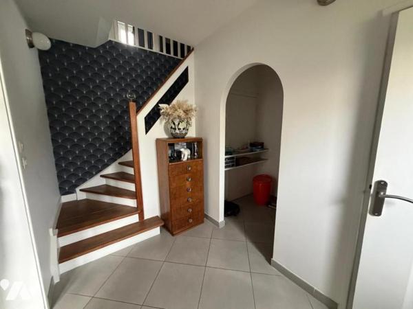 Vente Maison semi individuelle 4 chambres + jardin + Garage