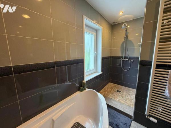 Vente Maison semi individuelle 4 chambres + jardin + Garage
