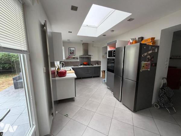Vente Maison semi individuelle 4 chambres + jardin + Garage