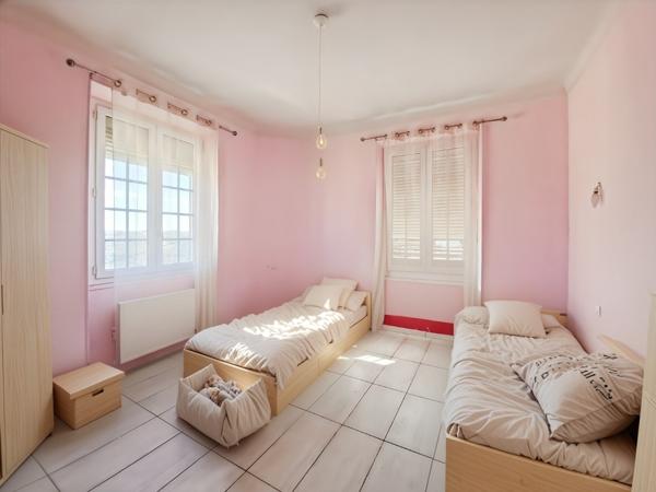 Maison Gattieres 6 pièce(s) 114 m2