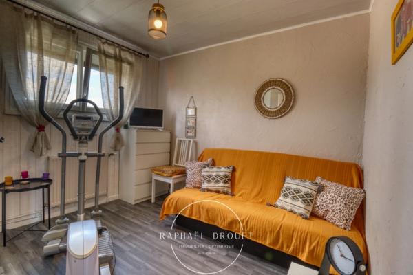 MIONS (69) - PROCHE CENTRE-VILLE – GRANDE MAISON FAMILIALE – 4 CH – GRAND GARAGE – PISCINE