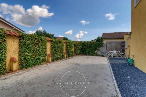 MIONS (69) - PROCHE CENTRE-VILLE – GRANDE MAISON FAMILIALE – 4 CH – GRAND GARAGE – PISCINE