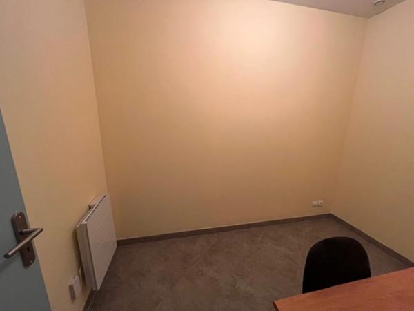 🏢 À LOUER – LOCAL PROFESSIONNEL DE 44 M² – HAZEBROUCK(59)