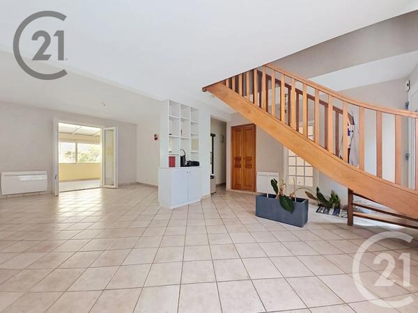 Maison à vendre  7 pièces - 146,49 m 2   REIMS  - 51
