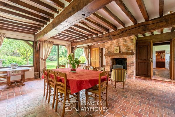 Élégante propriété normande avec gîte