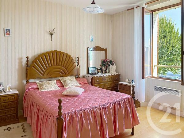 Maison à vendre  7 pièces - 142,73 m 2   EPERNAY  - 51