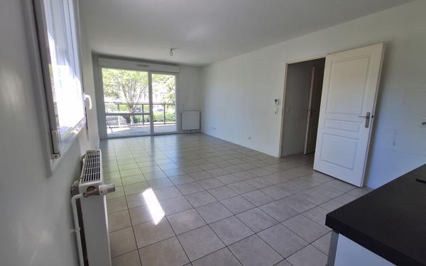 Appartement à louer    3 pièces •  Saint-Pierre-du-Perray