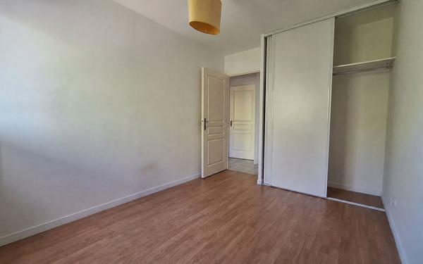Appartement à louer    3 pièces •  Saint-Pierre-du-Perray