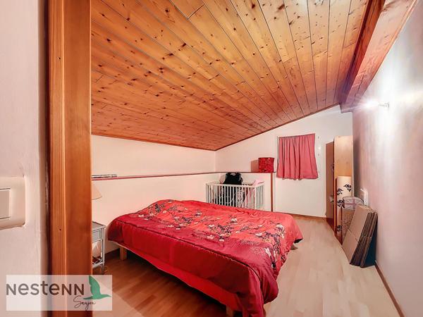 A vendre maison, 87 m², dans un hameau calme du GUA avec ses 2 chambres, sur un terrain de 337m², A 15 minutes des plages de Royan.