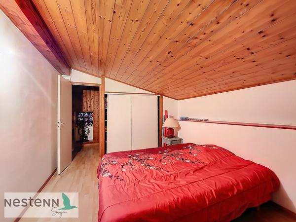 A vendre maison, 87 m², dans un hameau calme du GUA avec ses 2 chambres, sur un terrain de 337m², A 15 minutes des plages de Royan.