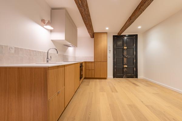 Nice (06300) APPARTEMENT REFAIT A NEUF VIEUX NICE