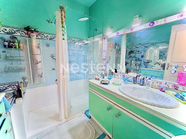 Exclusivité à vendre NICE DELFINO-RIQUIER : Appartement 3/4 pièces à rénover avec un potentiel incroyable !