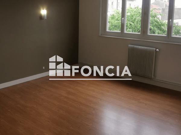 Location Appartement 2 pièces 77.9 m² - 39 RUE DU PONT DE PIERRE Essey Les Nancy 54270