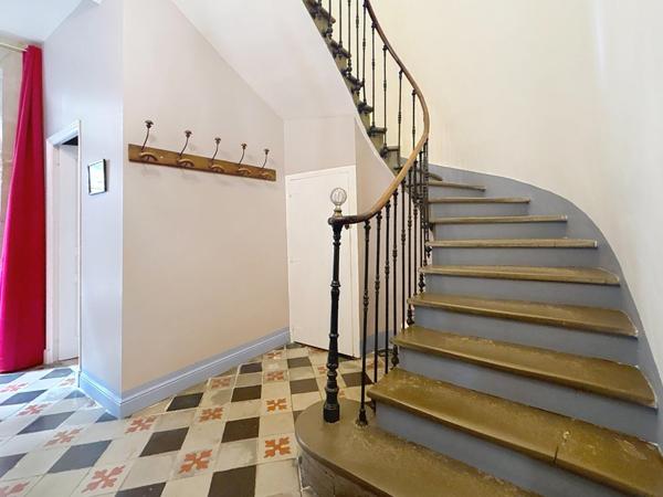 Maison bourgeoise du XVIII?  Charme, espace et vie de famille au cœur de Castelnaudary