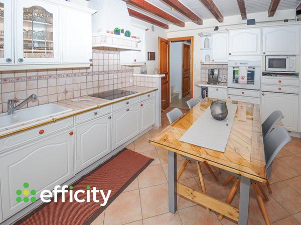 Maison 5 pièces - 200 m² Exclusivité efficity