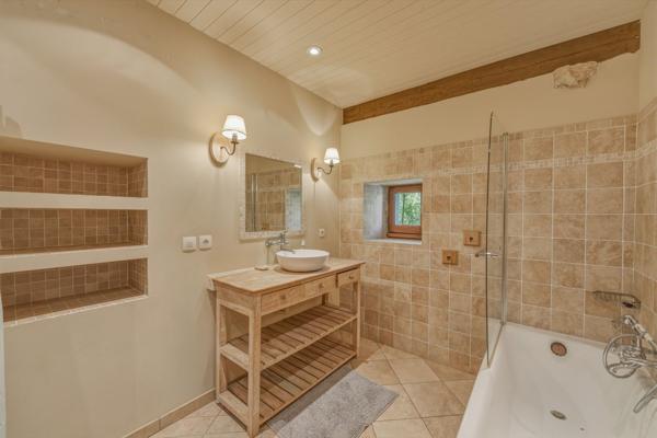 Vente Corps de ferme Sergy 8 Pièces 400 m²