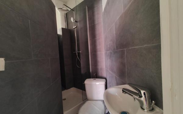 Appartement à vendre    2 pièces • 35,45 m2 Saint-Ouen