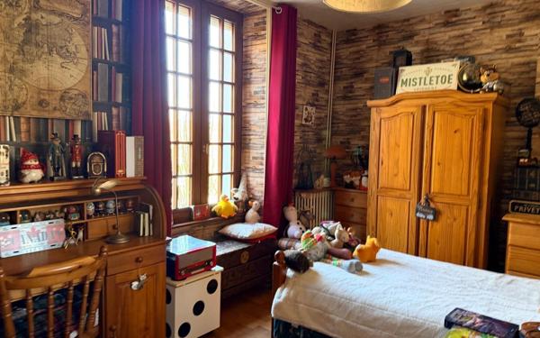 Maison à vendre    5 pièces • 165 m2 Saint-Junien