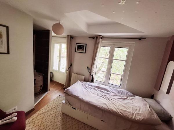 Magnifique 3 pièces 46m2 Buttes Chaumont Jourdain Paris 19