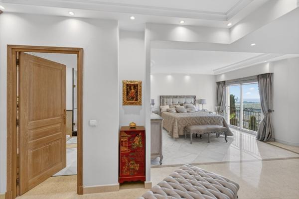 Vente Villa de luxe Mandelieu-la-Napoule 5 Pièces 240 m²