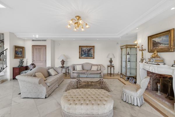 Vente Villa de luxe Mandelieu-la-Napoule 5 Pièces 240 m²