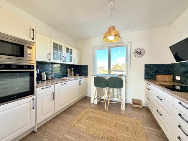 Appartement lumineux avec balcon sur le canal du Midi et deux places de stationnement