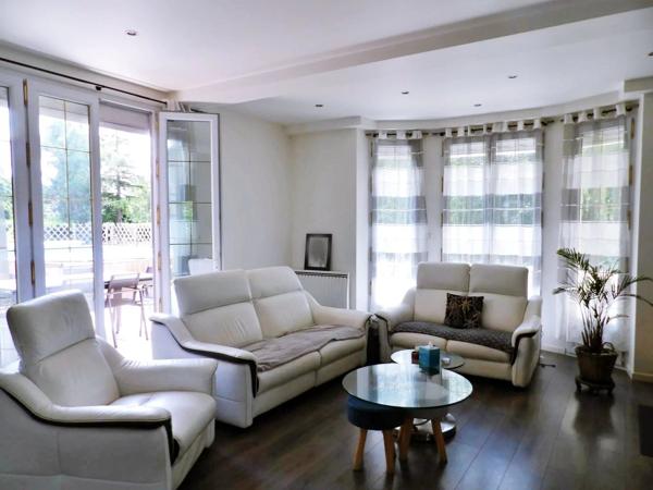 Vente Maison 8 pièces 220 m2 à Anet