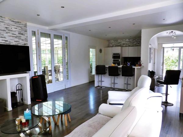 Vente Maison 8 pièces 220 m2 à Anet