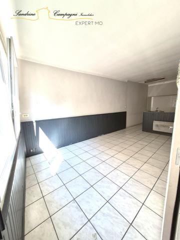 Maison de village avec garage, à terminer de rénover