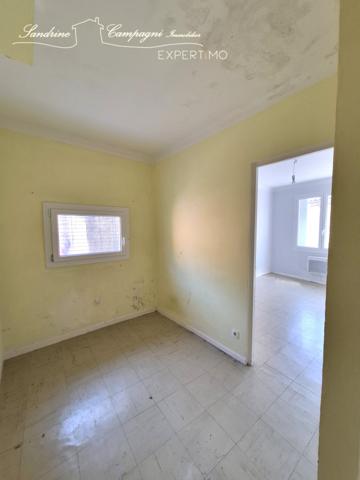 Maison de village avec garage, à terminer de rénover