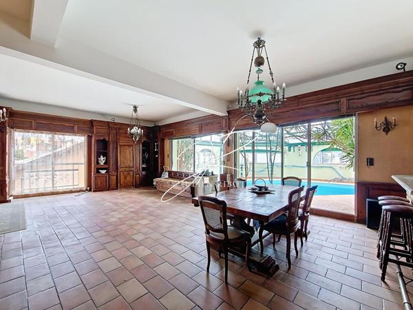 Appartement T5 4 chambres 177 m² terrasse, piscine