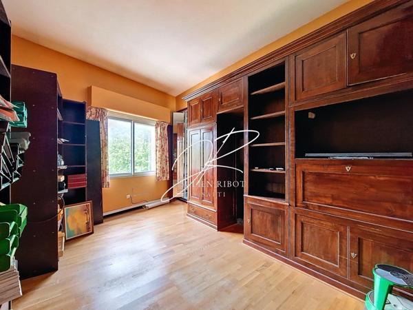 Appartement T5 4 chambres 177 m² terrasse, piscine