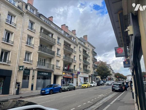 CAEN  VAUGEUX CHATEAU APPARTEMENT 4 PIECES VENDU OCCUPE