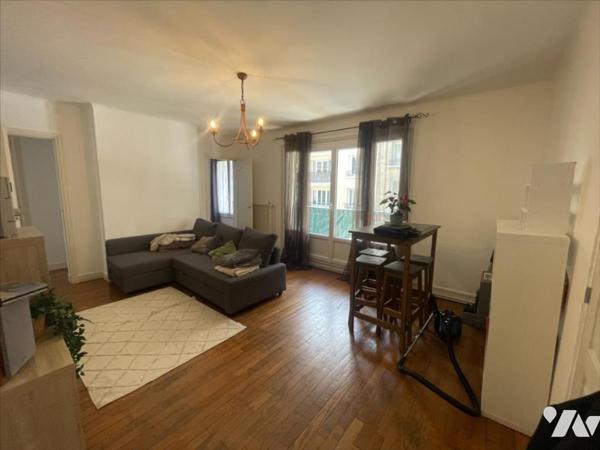 CAEN  VAUGEUX CHATEAU APPARTEMENT 4 PIECES VENDU OCCUPE