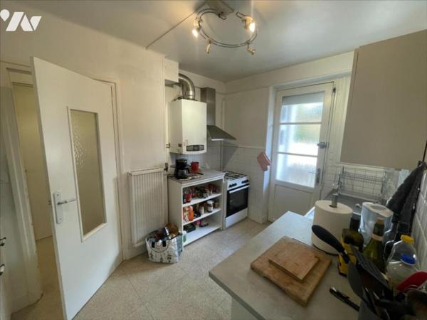 CAEN  VAUGEUX CHATEAU APPARTEMENT 4 PIECES VENDU OCCUPE