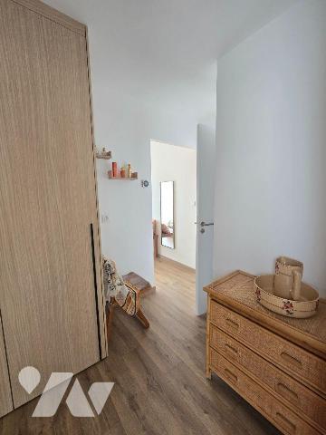 Situé dans un quartier calme et résidentiel, pavillon  neuf, de plain-pied d'une surface habita...