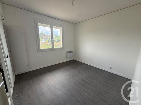 Maison à vendre  5 pièces - 91,23 m 2   COUTRAS  - 33