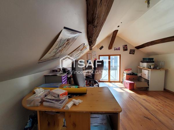 Maison en pierre, gare 10mn, 4 chambres